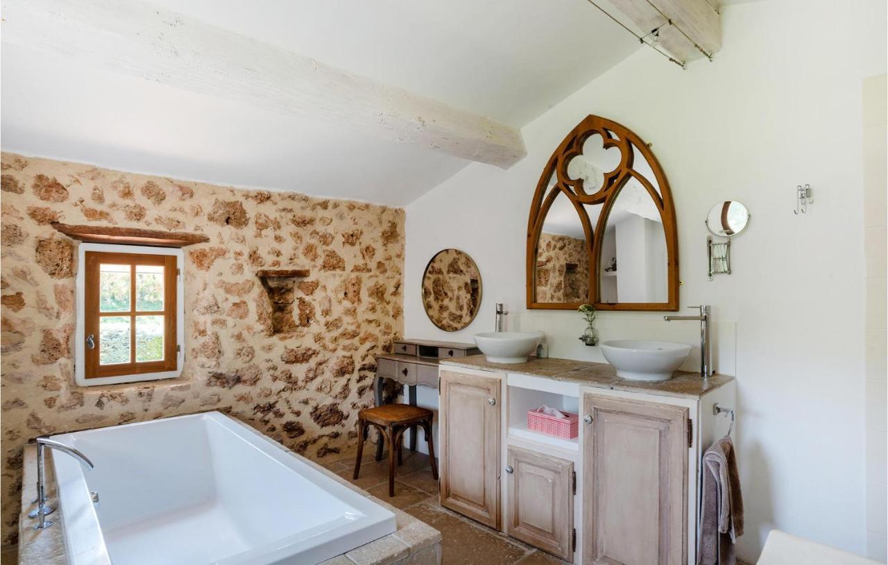 6 Bedroom Pet Friendly Home In Carcès Extérieur photo